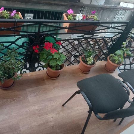 Emi&Mari Apartment Tbilisi Bagian luar foto